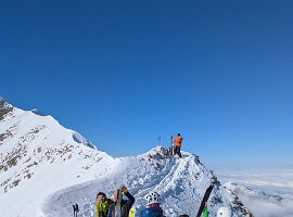 PXL_20250301_095607744